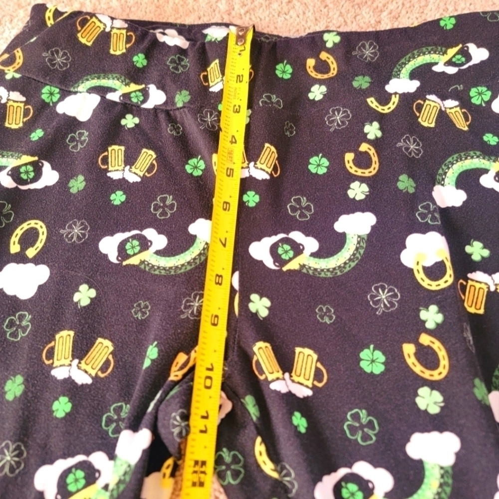 2/$20 Feeling Festive St. Paddy's Day Leggings L - Picture 5 of 10
